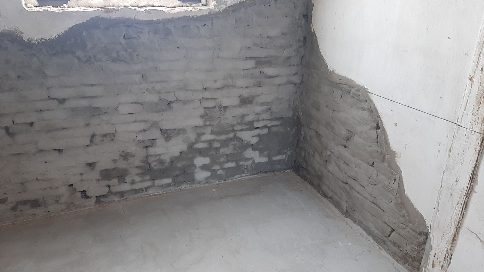 Nedves épület felújítása és külső szigetelés